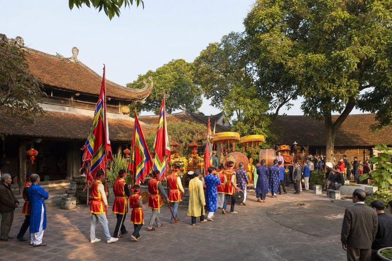 Lễ hội truyền thống Việt Nam