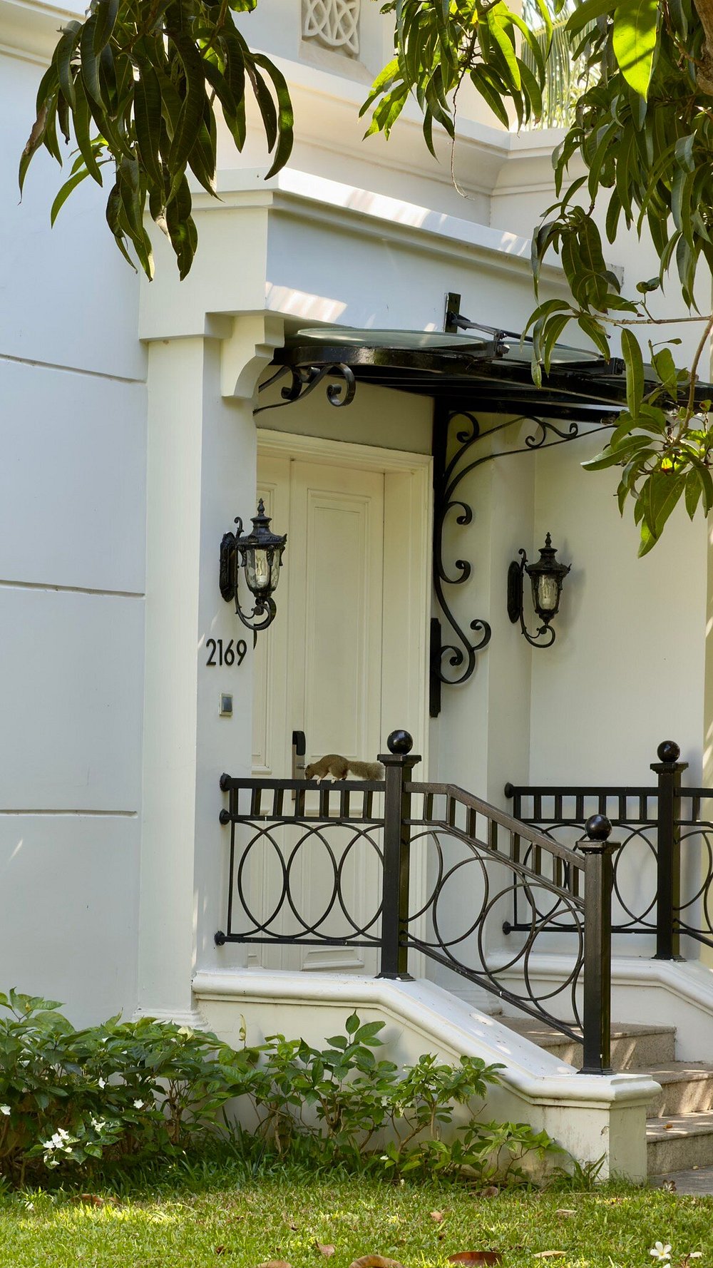 Lối vào một căn villa tại Nha Trang Marriott Hòn Tre